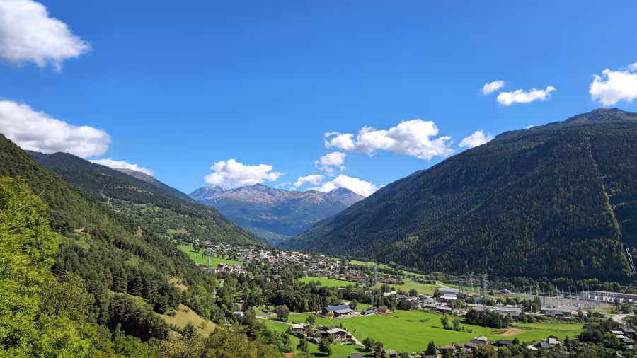 Bourg-Saint-Maurice au début du printemps